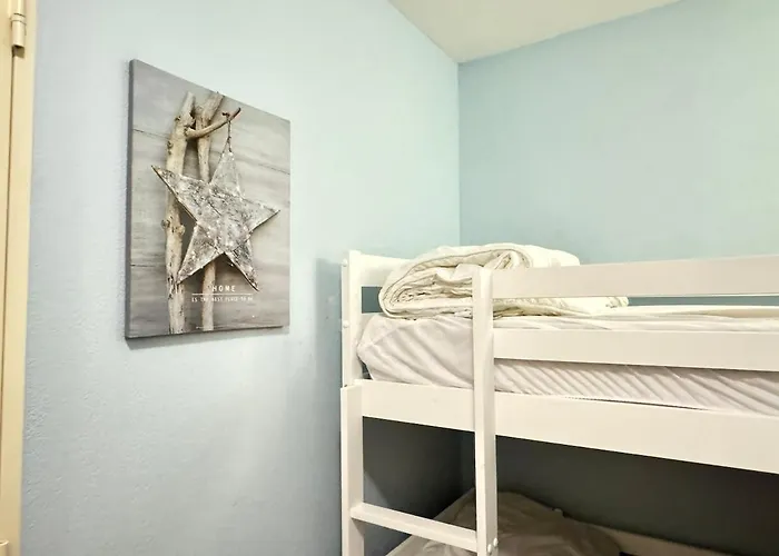 Апартаменты Au Pied De La Telecabine T2 Alcove Pour 5 Pers *